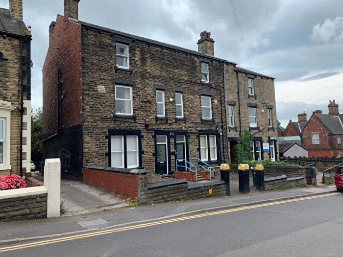 Studio To Rent In - Queens Road, Barnsley, S71
