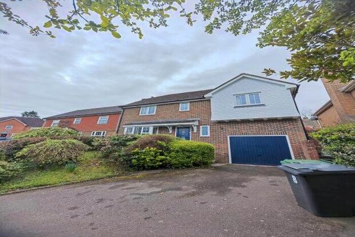 4 Bedroom Detached House To Rent In Meadow Rise, Heathfield, TN21