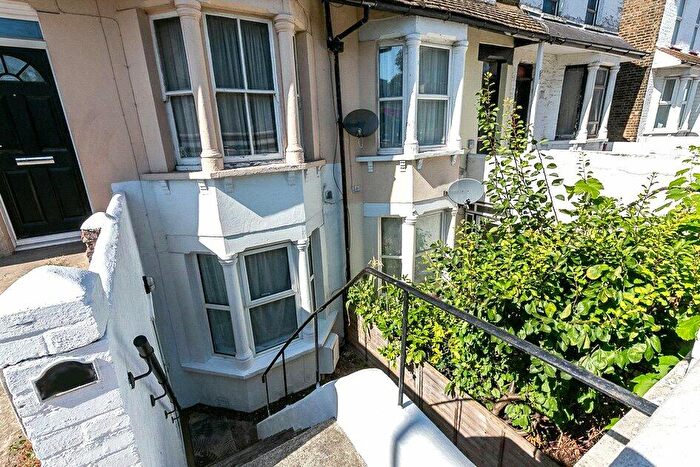 2 Bedroom Maisonette To Rent In Milton Road, Croydon, CR0