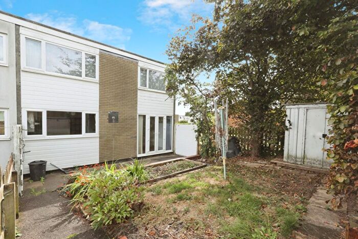 3 Bedroom Terraced House For Sale In White Thorns Drive, Batemoor, Sheffield, S8