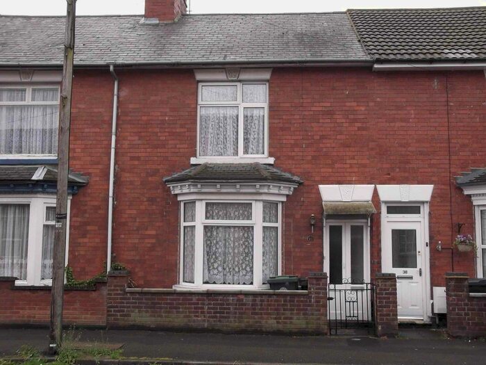 3 Bedroom Terraced House To Rent In Grove Road, Rushden, NN10