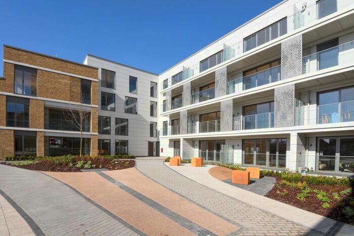 1 Bedroom Flat To Rent In Acton Walk, London, N20