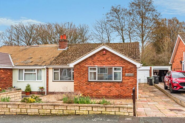 3 Bedroom Semi-Detached Bungalow For Sale In Kennet Avenue, Swindon, SN25