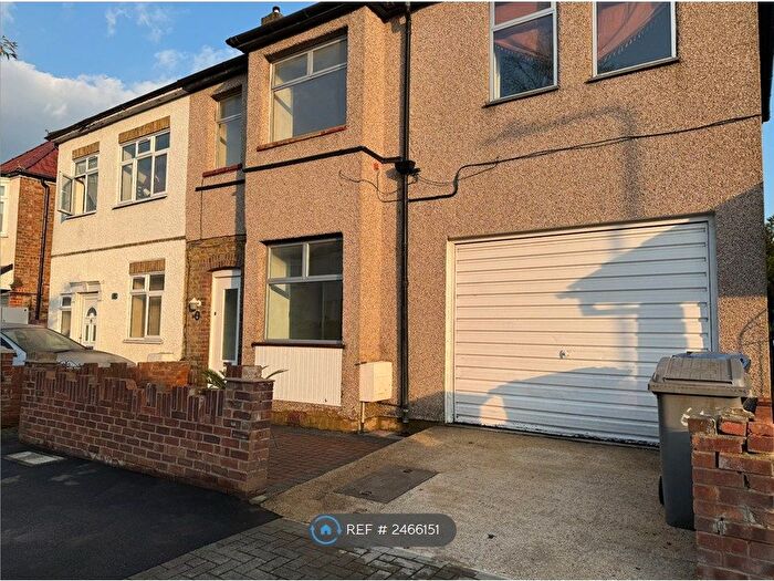 4 Bedroom Semi-Detached House To Rent In Eton Avenue, Wembley, HA0