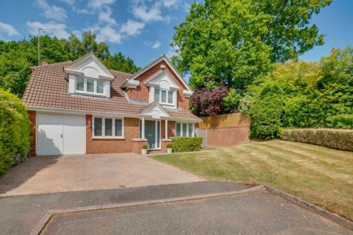 4 Bedroom Detached House For Sale In Badger Way, Hazlemere, HP15