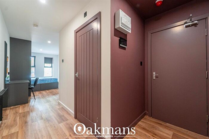 Apartment To Rent In Pershore Road, Stirchley, Birmingham, B30