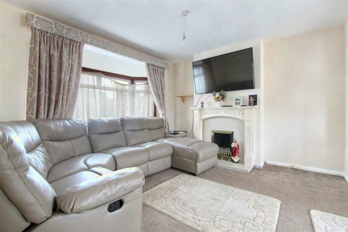 3 Bedroom Terraced House To Rent In Church Gate, Broxbourne, EN10