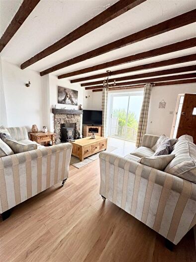 2 Bedroom Cottage To Rent In Wotter, Plymouth, PL7