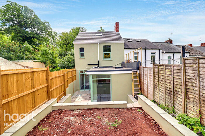 3 Bedroom End Of Terrace House For Sale In Woodland Road, Newport, NP19