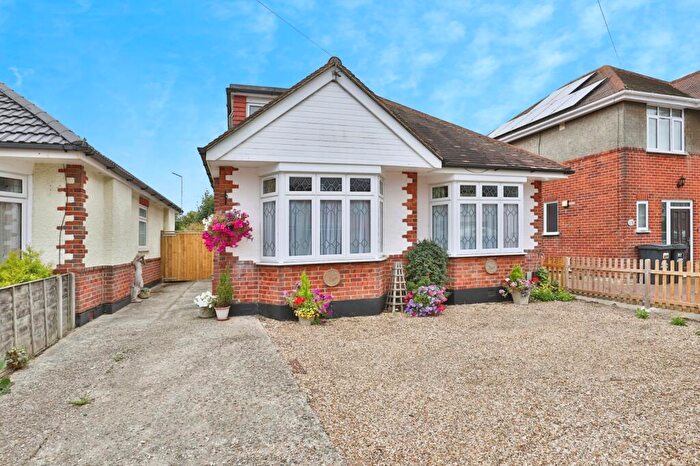4 Bedroom Bungalow For Sale In Coombe Avenue, Bournemouth, Dorset, BH10