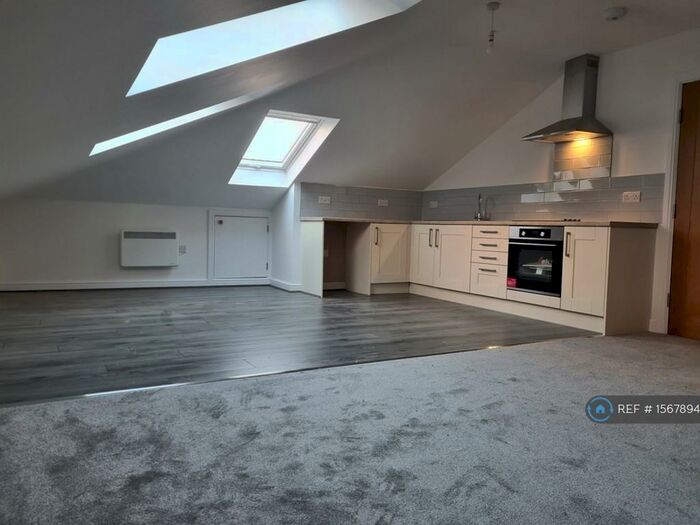 1 Bedroom Flat To Rent In The Grange, Chester, CH2