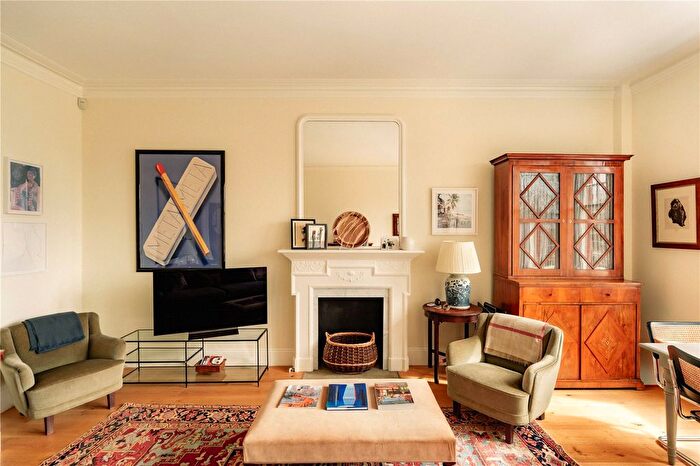 2 Bedroom Flat To Rent In Sheffield Terrace, Kensington, W8