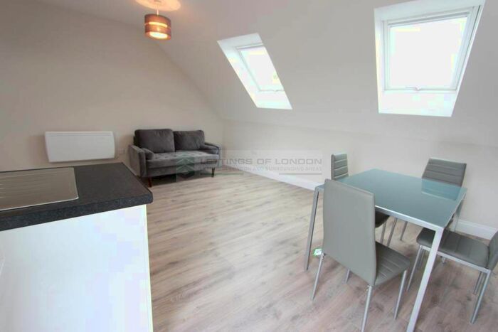 1 Bedroom Flat To Rent In Chase Side, London N14