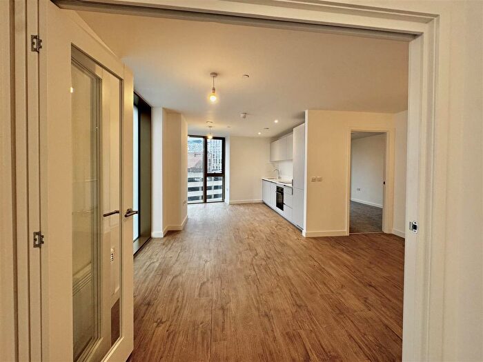 1 Bedroom Flat To Rent In Essex Street, Birmingham, B5