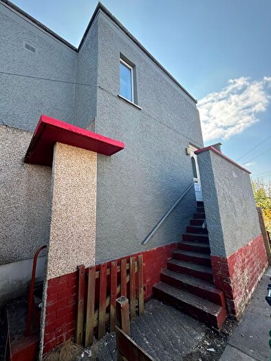 3 Bedroom Flat To Rent In Blacklaw Road, Dunfermline, KY11