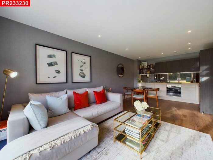 1 Bedroom Flat To Rent In Sunapee Road, Reading, RG2