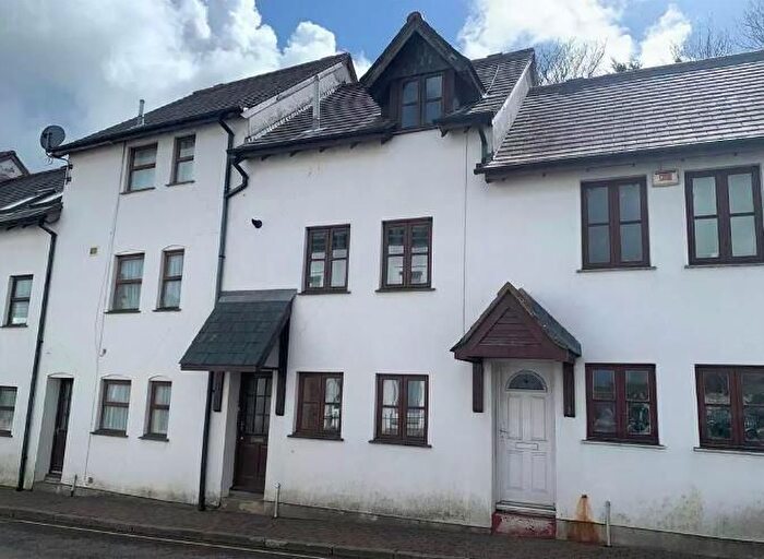 3 Bedroom Terraced House To Rent In Exeter Street, Launceston, PL15