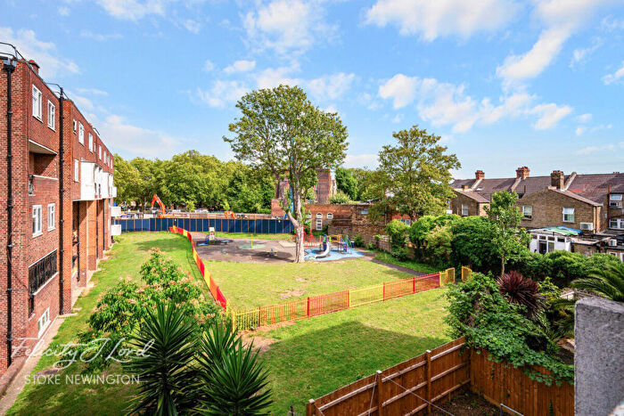 1 Bedroom Flat For Sale In Portland Avenue, London, N16