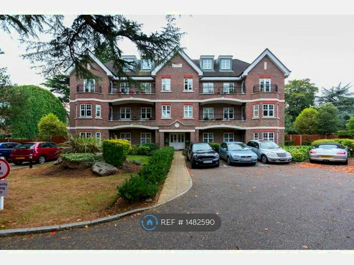 2 Bedroom Flat To Rent In Roosevelt Court, London, SW19