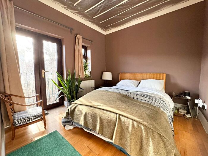 3 Bedroom Flat To Rent In The Mews, Turnpike Lane, N8