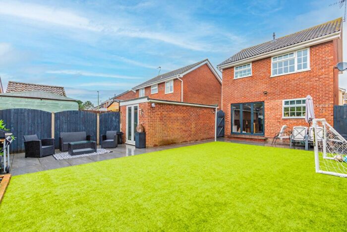 3 Bedroom Detached House For Sale In Elmdale Drive, Carlton Colville, NR33