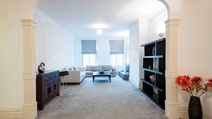 5 Bedroom Flat To Rent In Park Road, London, NW8