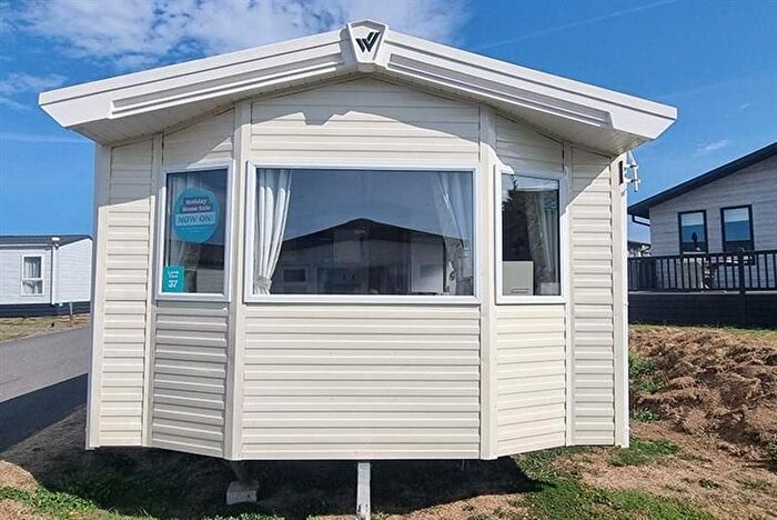 2 Bedroom Park Home For Sale In Maer Lane, Bude, EX23