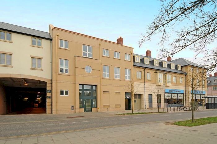 2 Bedroom Apartment To Rent In Marriotts Walk, Witney, OX28