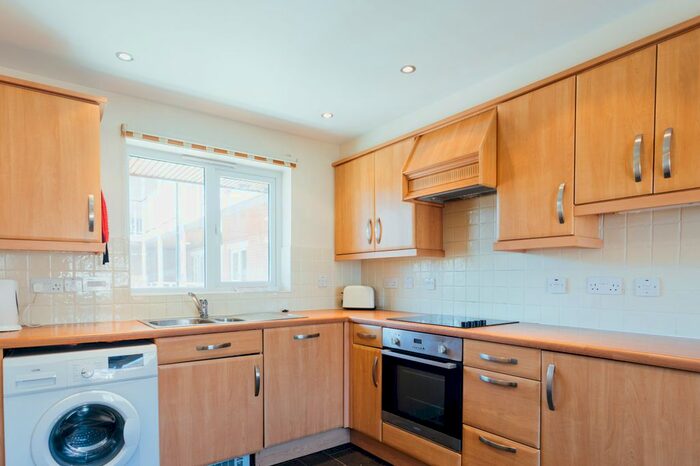 2 Bedroom Flat To Rent In Coach House Apts, Loughborough LE11