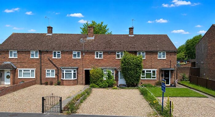 2 Bedroom Terraced House For Sale In Ashampstead Road, Reading, Berkshire, RG30