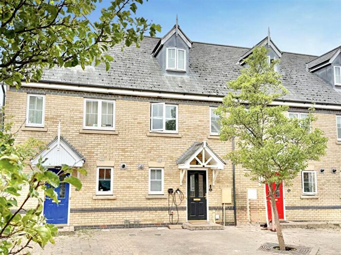 3 Bedroom Terraced House For Sale In Shimbrooks, Great Leighs, Chelmsford, CM3