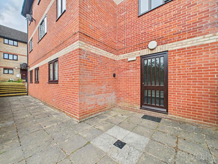 1 Bedroom Flat To Rent In Out Risbygate, Bury St Edmunds, IP33