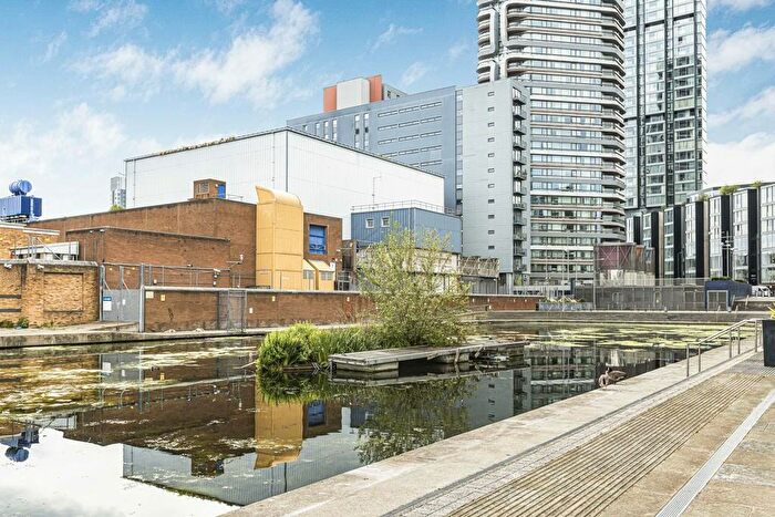 1 Bedroom Apartment For Sale In City Road, London, EC1V