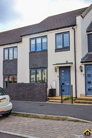 3 Bedroom Terraced House For Sale In Wood Street, Patchway, Bristol, United Kingdom, BS34