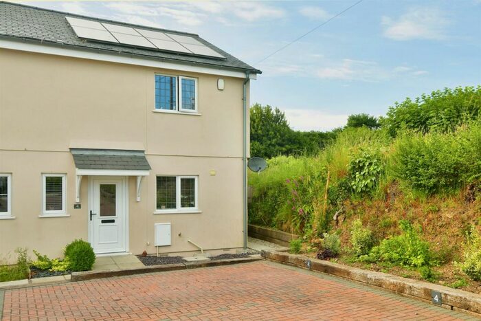 3 Bedroom Semi-Detached House For Sale In The Paddock, Hemerdon, Plymouth, PL7