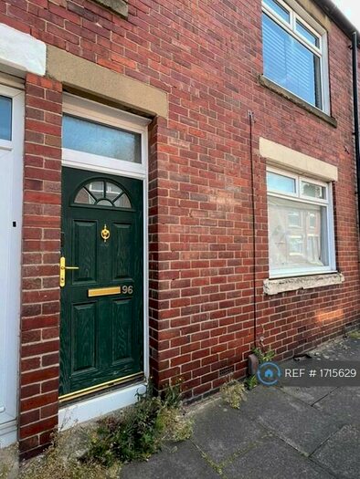 3 Bedroom Flat To Rent In Collingwood Street, Hebburn, NE31