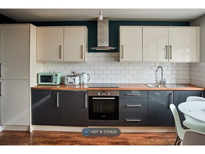 2 Bedroom Flat To Rent In Lincoln Road, Peterborough, PE1