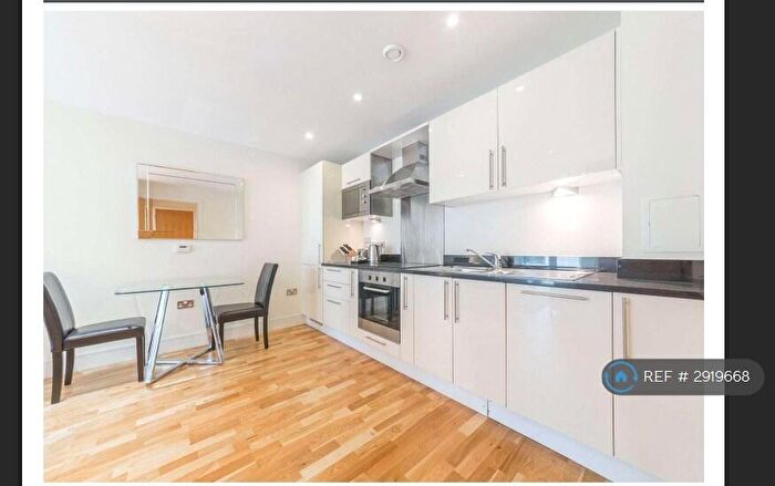 1 Bedroom Flat To Rent In Denison House, London, E14