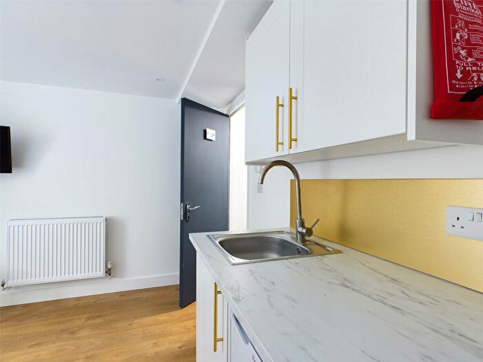 Apartment To Rent In Castle Street, Brighton, BN1