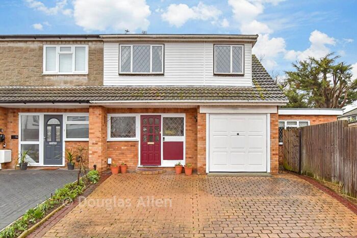 4 Bedroom Semi Detached House For Sale In St. David's Way, Wickford, Essex, SS11