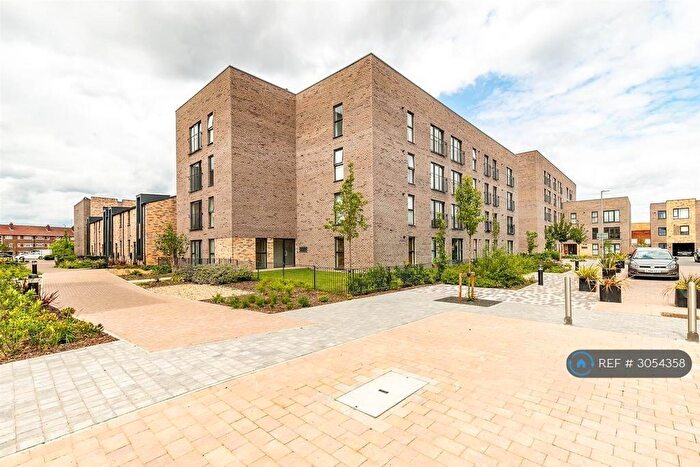 2 Bedroom Flat To Rent In Enriqueta Rylands Close, Manchester, M32
