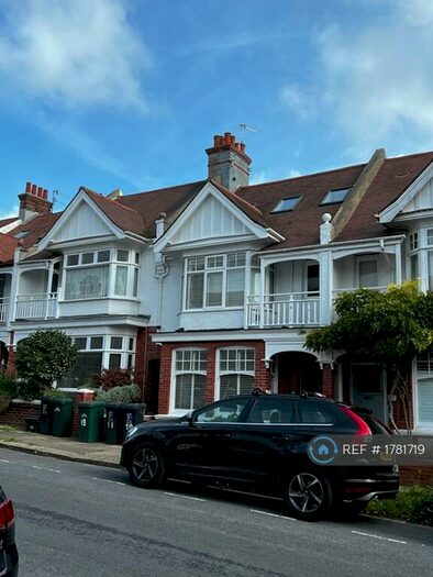 3 Bedroom Maisonette To Rent In Glendale Road, Hove, BN3