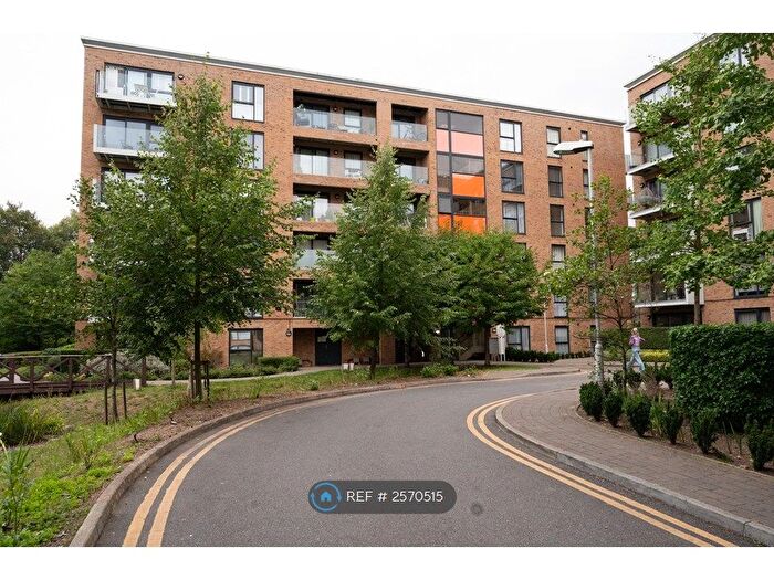 2 Bedroom Flat To Rent In Pisces Court, Edgware, HA8