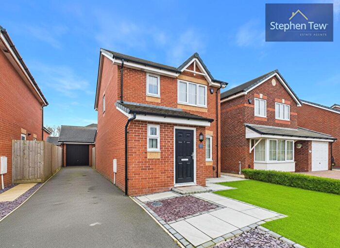 3 Bedroom Detached House For Sale In Moss House Road, Blackpool, FY4