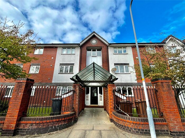 2 Bedroom Apartment For Sale In Bushley Close, Bootle, Waterloo, L20