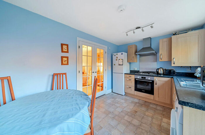 2 Bedroom Terraced House For Sale In Columbus Drive, Sarisbury Green, Hampshire, SO31
