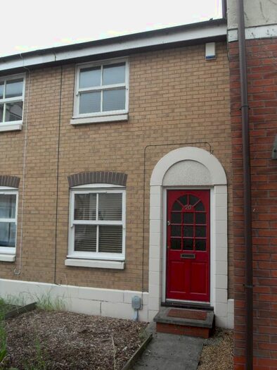 2 Bedroom Terraced House To Rent In Lealholme Court, Howdale Road, Hull, HU8
