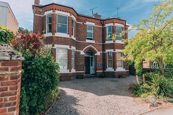2 Bedroom Flat For Sale In Russell Terrace, Redland House, CV31