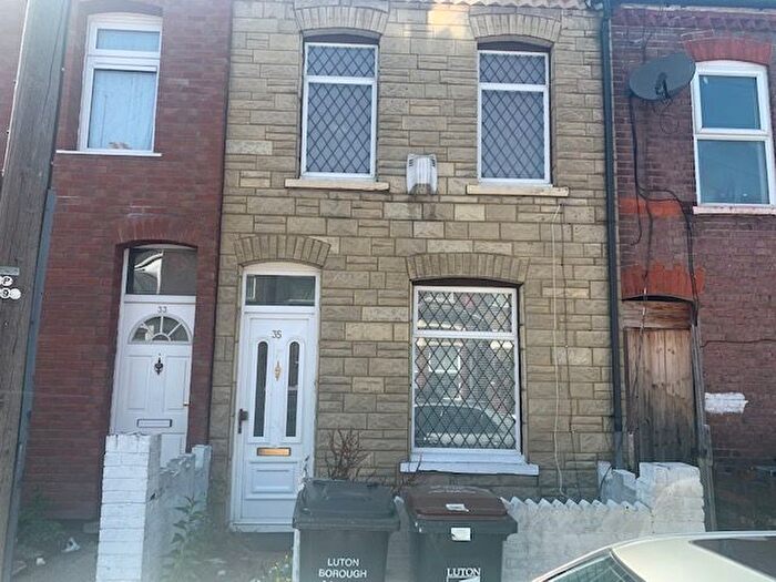 2 Bedroom Terraced House To Rent In Shirley Road, Luton, LU1