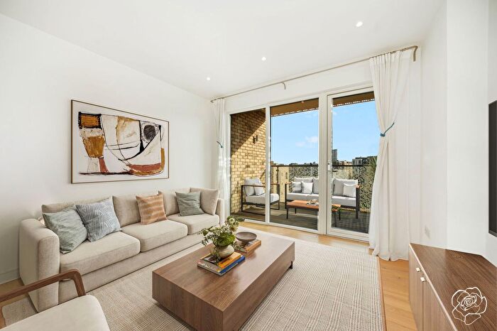 1 Bedroom Flat For Sale In Mogul Building, Prospect Row, Stratford, E15